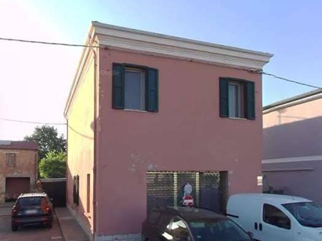 Villa Indipendente in vendita a Ferrara, Reggio Emilia