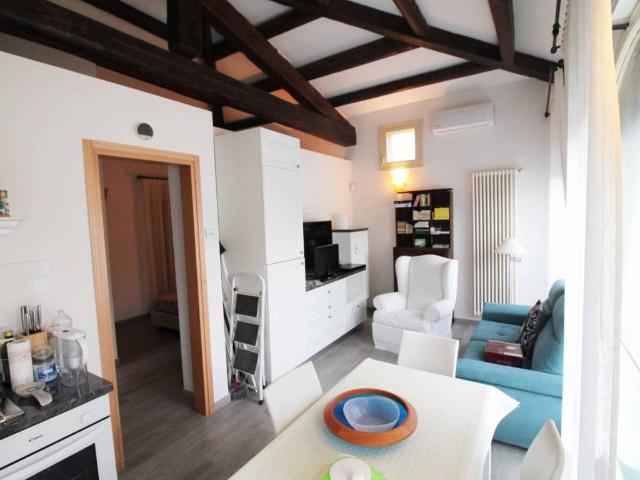 Villa Indipendente in vendita a Ferrara, Reggio Emilia