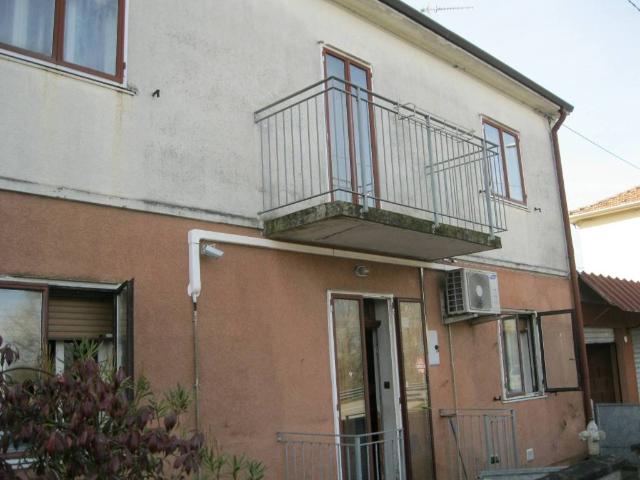 Villa Indipendente in vendita a Ferrara, Reggio Emilia