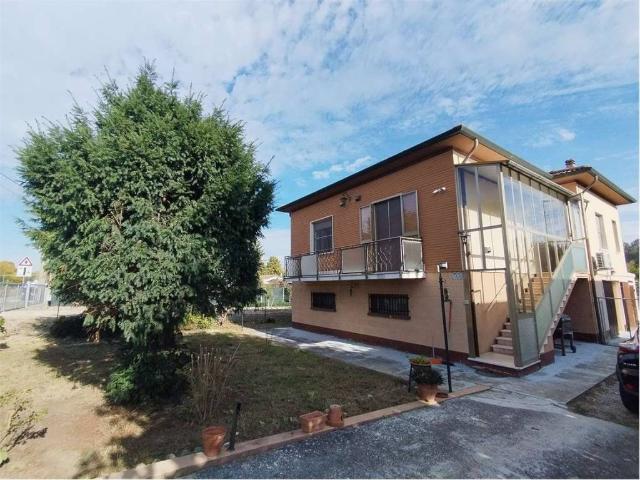 Villa Indipendente in vendita a Ferrara, Reggio Emilia