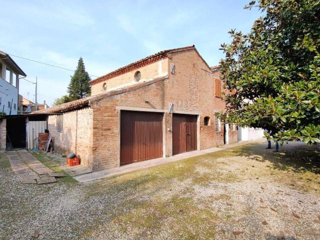 Villa Indipendente in vendita a San Martino, Ferrara