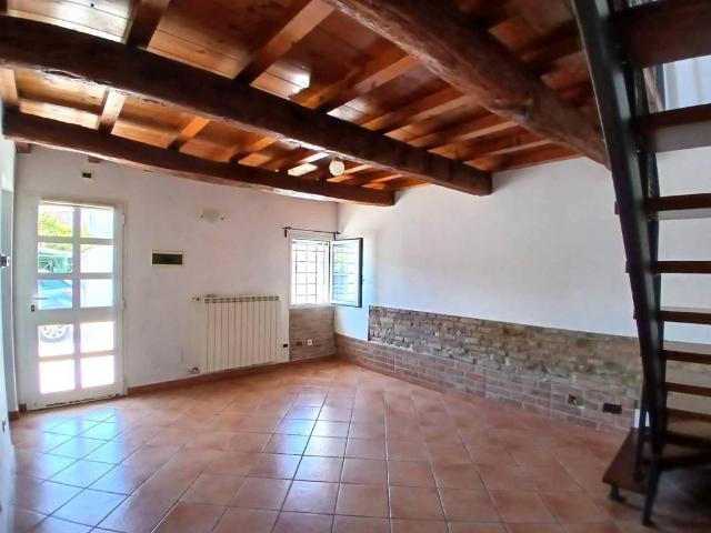 Villa Indipendente in vendita a Ferrara, Reggio Emilia