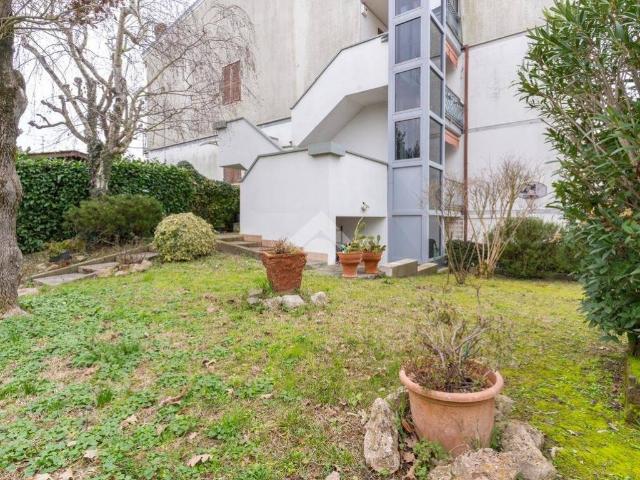 Villa Indipendente in vendita a Ferrara, Reggio Emilia