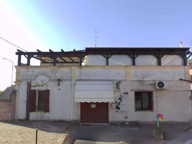 Villa Indipendente in vendita a Ferrara, Reggio Emilia
