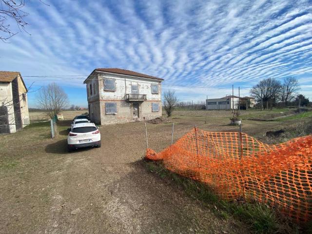Villa Indipendente in vendita a Unione Alto Ferrarese, Poggio Renatico