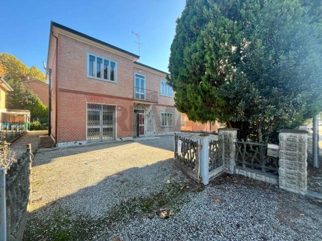 Villa Indipendente in vendita a Ferrara, Reggio Emilia