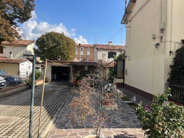 Villa Indipendente in vendita a Pontelagoscuro, Ferrara