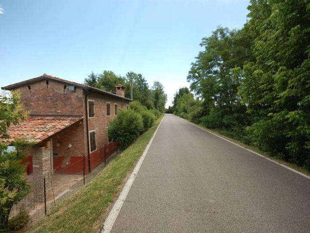 Villa Indipendente in vendita a Ferrara, Reggio Emilia