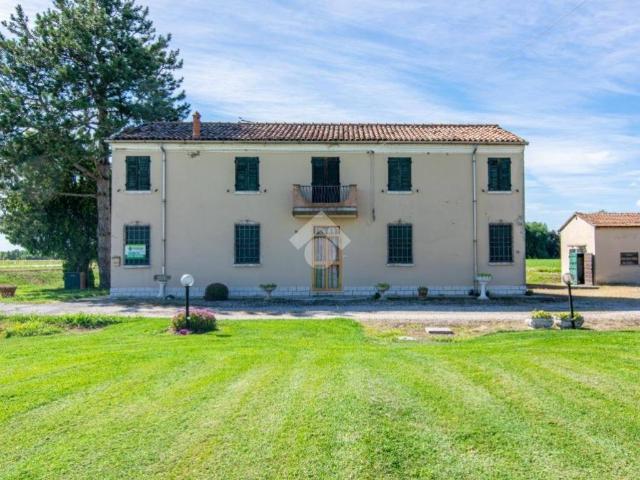 Villa Indipendente in vendita a Ferrara, Reggio Emilia
