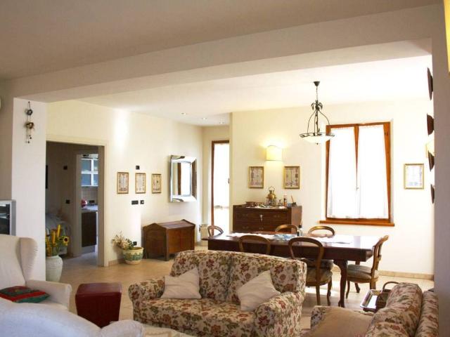 Villa Indipendente in vendita a Codrea, Ferrara
