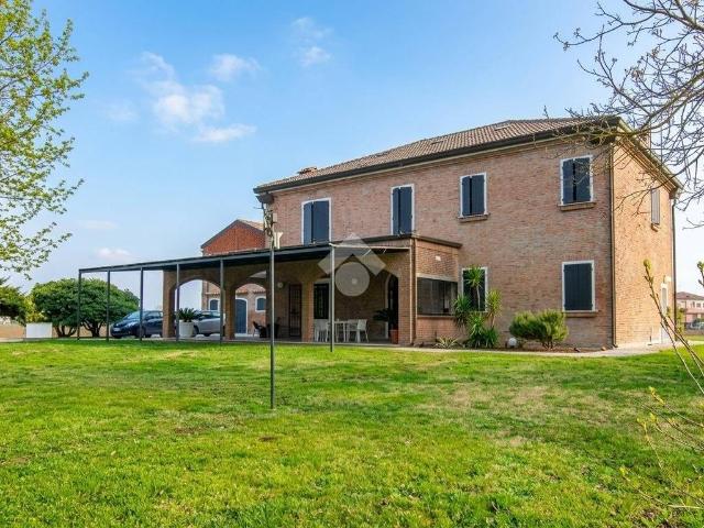 Villa Indipendente in vendita a Corlo, Ferrara