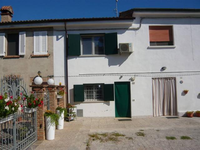 Villa Indipendente in vendita a Ferrara, Reggio Emilia