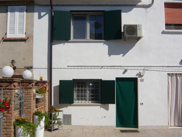 Villa Indipendente in vendita a Ferrara, Reggio Emilia