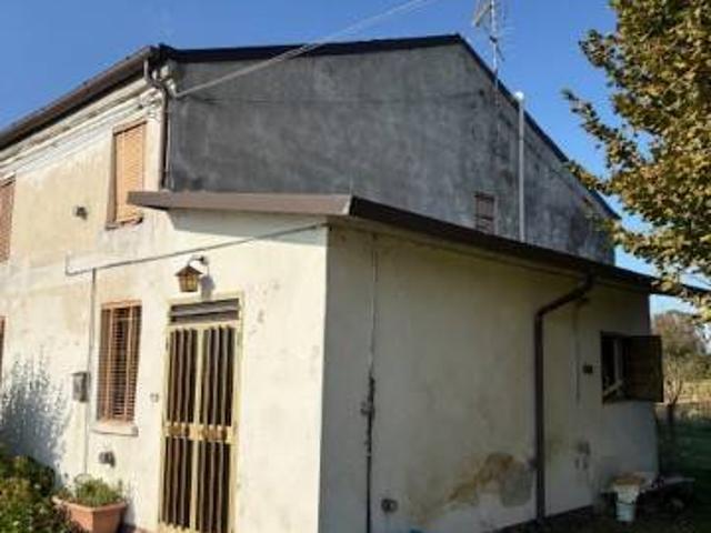 Villa Indipendente in vendita a Ferrara, Reggio Emilia
