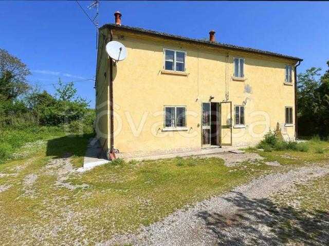 Villa Indipendente in vendita a Ferrara, Reggio Emilia