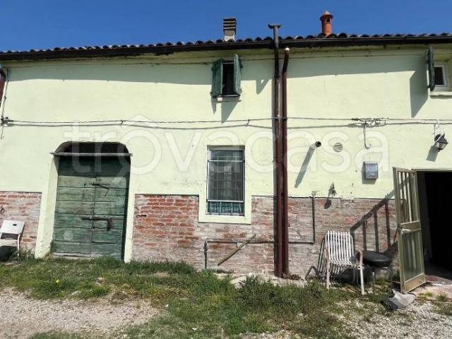 Villa Indipendente in vendita a Ferrara, Reggio Emilia