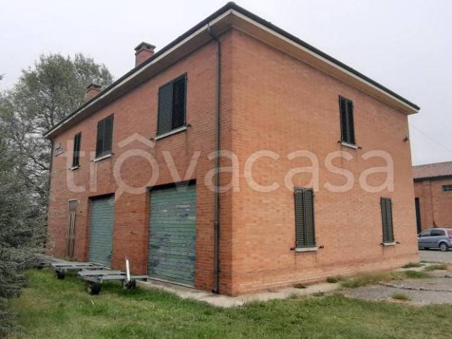 Villa Indipendente in vendita a Ferrara, Reggio Emilia