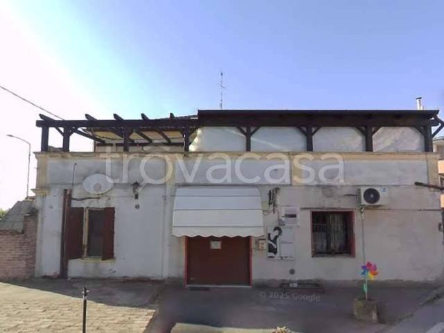 Villa Indipendente in vendita a Ferrara, Reggio Emilia