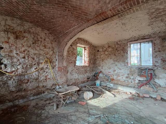 Villa Indipendente in vendita a Unione Montana di Comuni delle Valli di Lanzo, Ceronda e Casternone, Piemonte