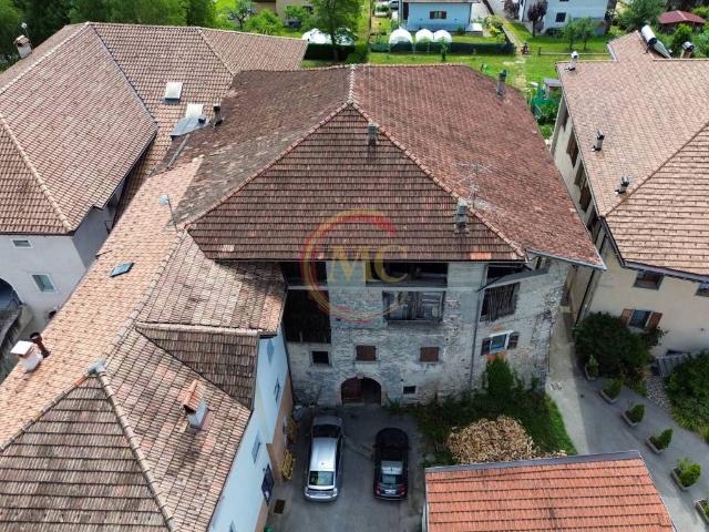 Villa Indipendente in vendita a Comunità delle Giudicarie, Fiavè