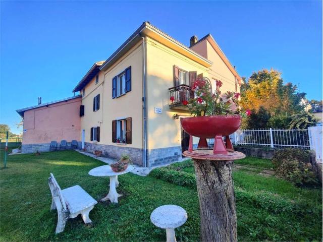 Villa Indipendente in vendita a Fidenza, Reggio Emilia