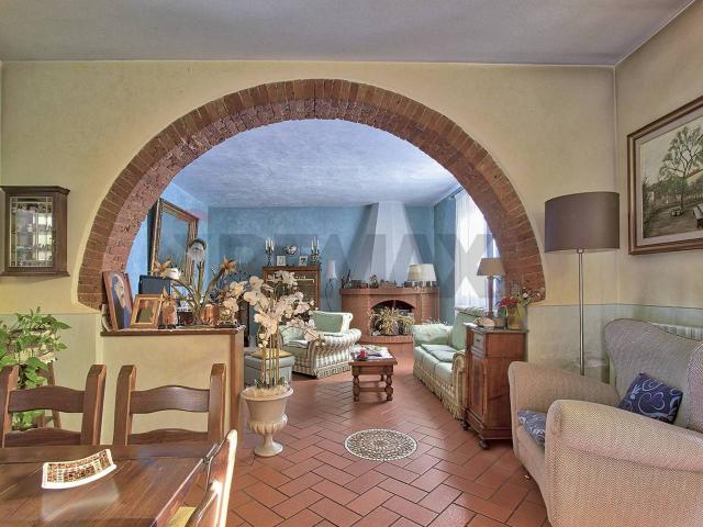 Villa Indipendente in vendita a Castelfranco Piandiscò, Toscana