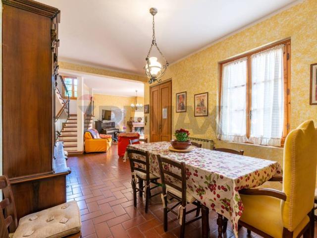 Villa Indipendente in vendita a Figline e Incisa Valdarno, Figline Valdarno