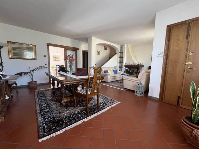 Villa Indipendente in vendita a Figline e Incisa Valdarno, Figline Valdarno