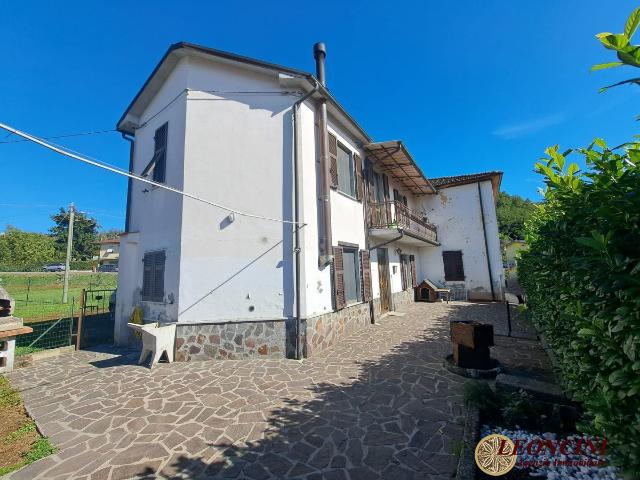 Villa Indipendente in vendita a Unione di comuni Montana Lunigiana, Filattiera