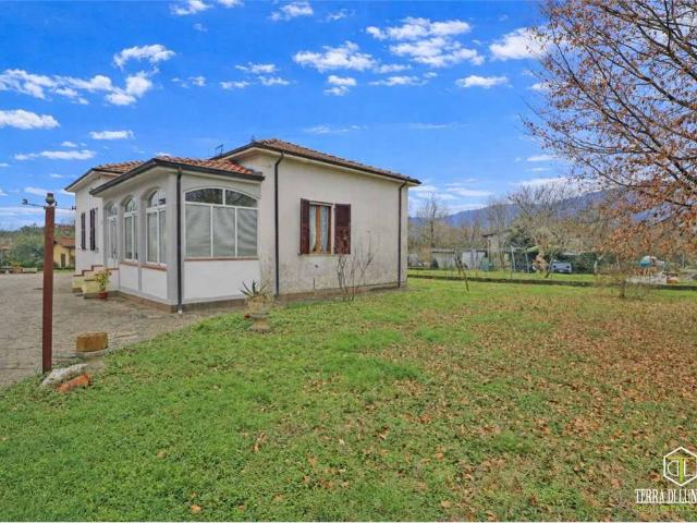 Villa Indipendente in vendita a Filattiera, Massa-Carrara