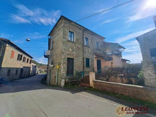 Villa Indipendente in vendita a Unione di comuni Montana Lunigiana, Filattiera