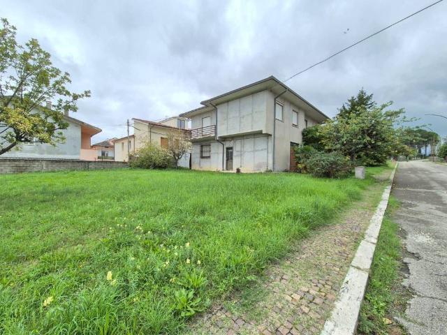 Villa Indipendente in vendita a Filetto, Abruzzo