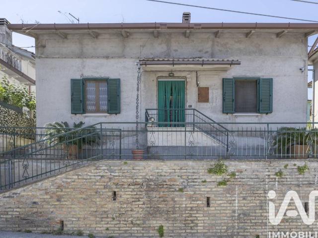 Villa Indipendente in vendita a San Biagio, Marche