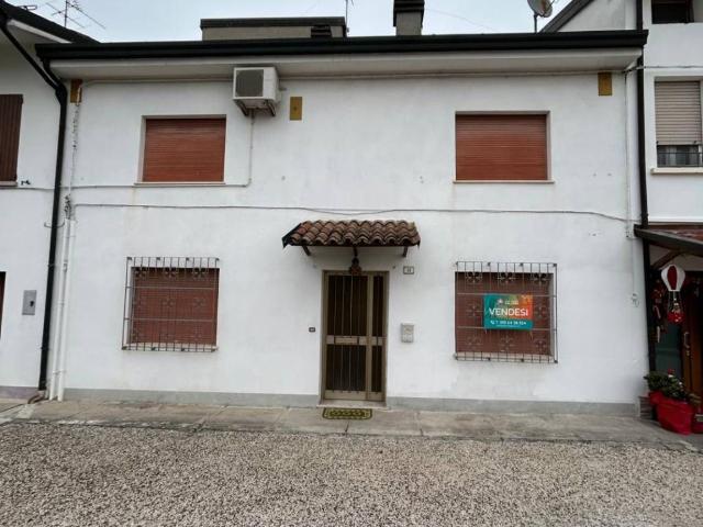 Villa Indipendente in vendita a Unione Comuni Modenesi Area Nord, Finale Emilia