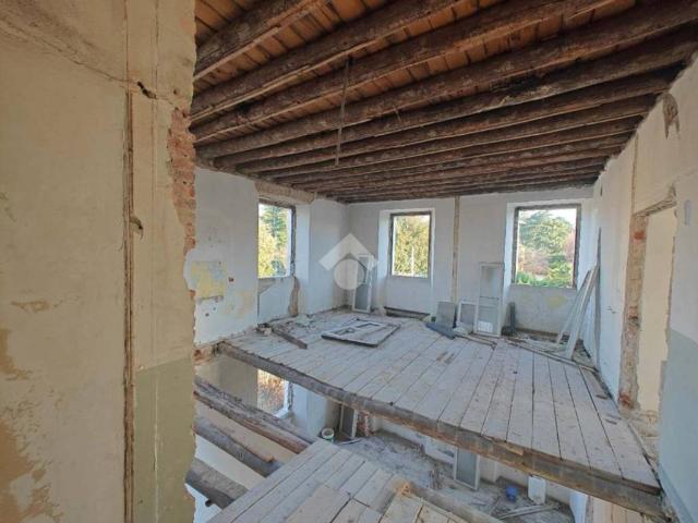 Villa Indipendente in vendita a Fino Mornasco, Como
