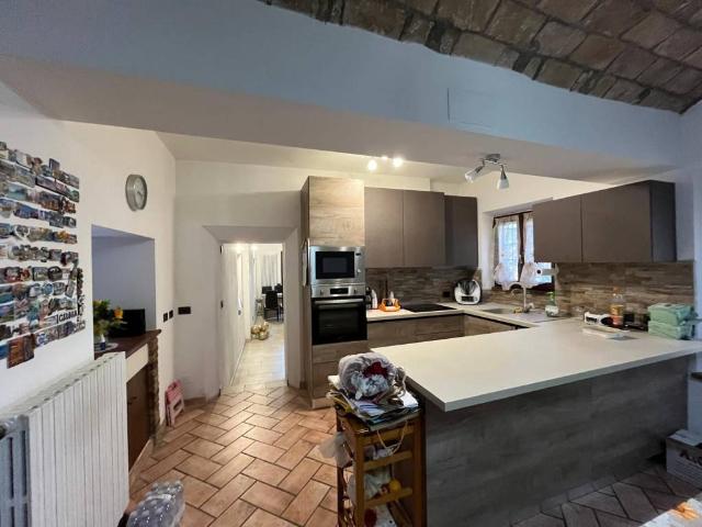 Villa Indipendente in vendita a Unione dei comuni del Distretto Ceramico, Fiorano Modenese