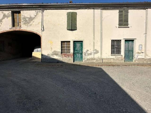 Villa Indipendente in vendita a Fiorenzuola D'arda, Reggio Emilia