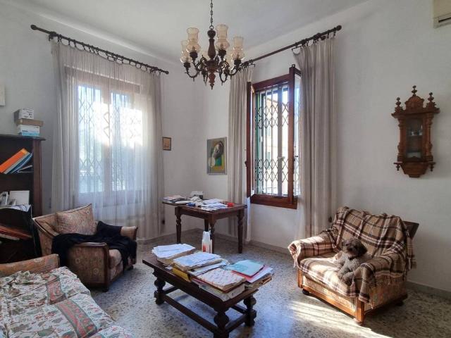 Villa Indipendente in vendita a Quartiere 5, Firenze