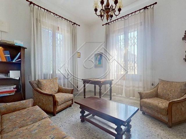 Villa Indipendente in vendita a Quartiere 5, Firenze