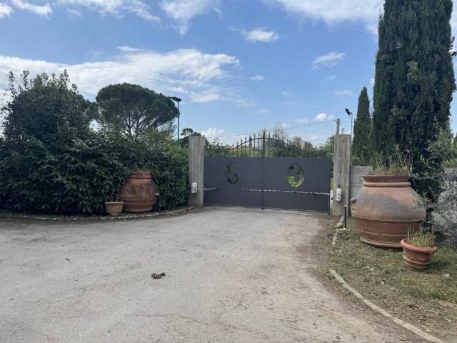 Villa Indipendente in vendita a Quartiere 3, Firenze