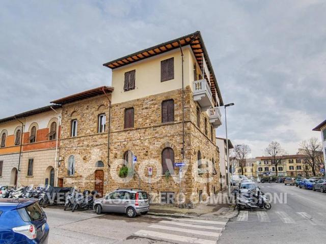Villa Indipendente in vendita a Quartiere 3, Firenze