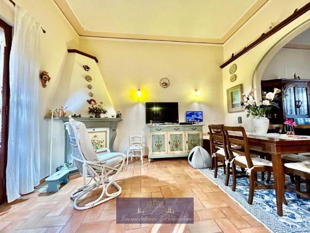 Villa Indipendente in vendita a Brozzi, Firenze