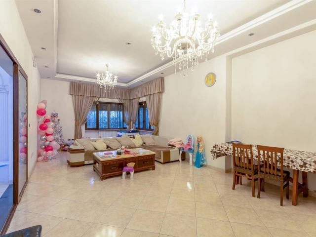Villa Indipendente in vendita a Brozzi, Firenze
