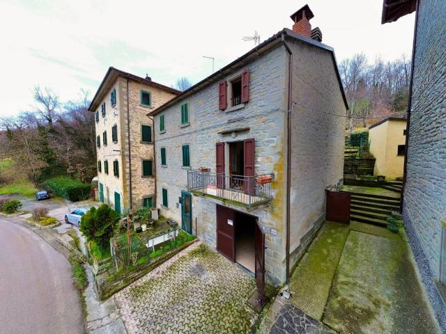 Villa Indipendente in vendita a Firenzuola, Toscana