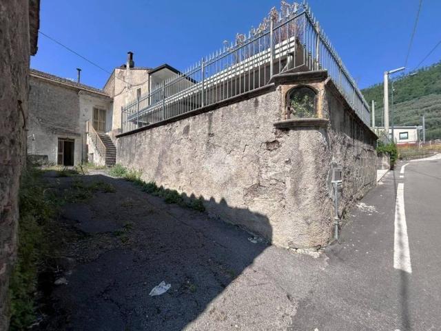 Villa Indipendente in vendita a Villa, Fisciano