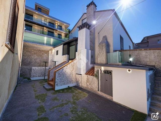 Villa Indipendente in vendita a Villa, Fisciano