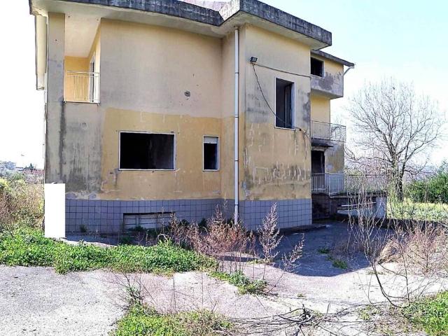 Villa Indipendente in vendita a Villa, Fisciano