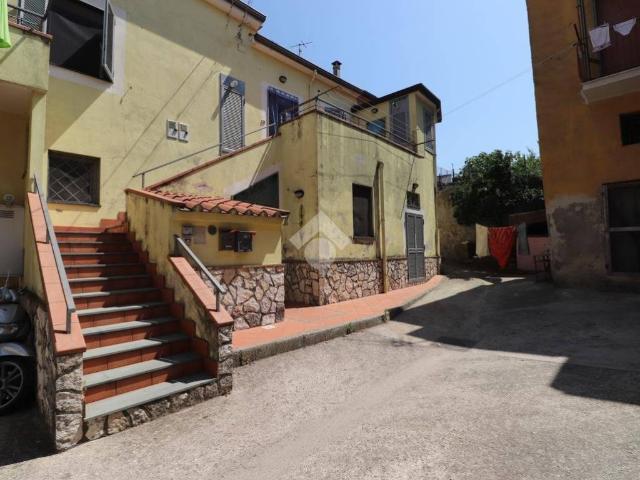Villa Indipendente in vendita a Bolano, Fisciano