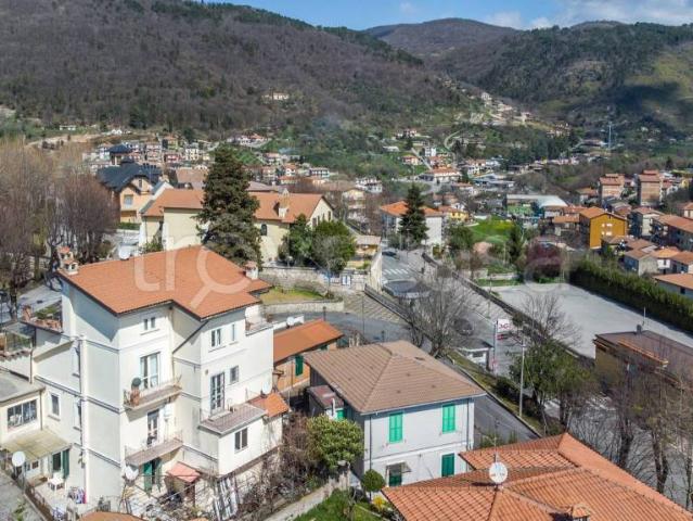Villa Indipendente in vendita a Fiuggi, Lazio