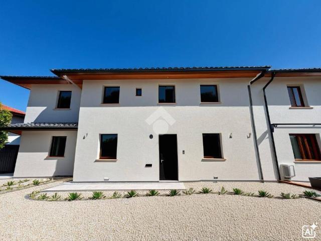 Villa Indipendente in vendita a Fiume Veneto, Friuli-Venezia Giulia